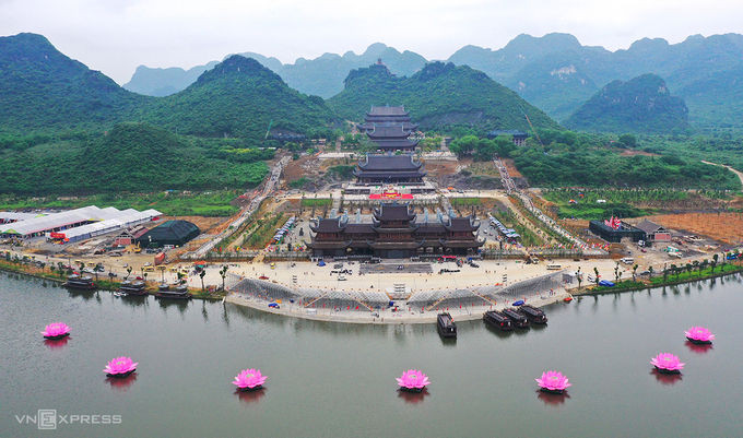 Khu du lịch Tam Chúc, thị trấn Ba Sao, huyện Kim Bảng, tỉnh Hà Nam. Ảnh: Ngọc Thành.