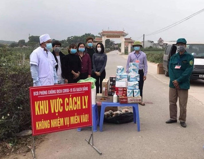 tre 4 tuoi cach ly tap trung anh 8