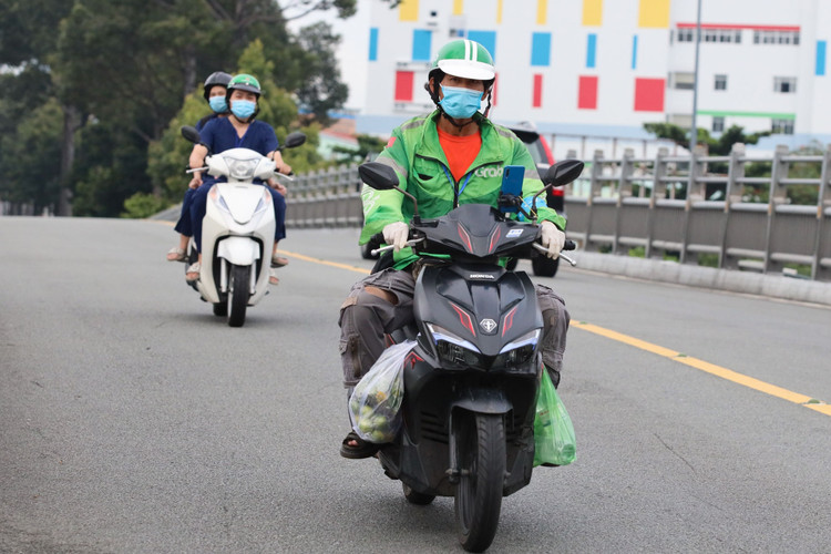 Phuong an di lai, ra vao TP.HCM sau ngay 1/10 anh 1