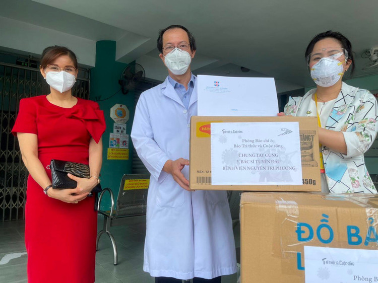 Phòng chống dịch Covid-19: Báo chí luôn đồng hành cùng ngành y tế ảnh 3