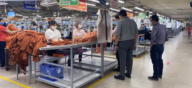 Tiêu chí kim ngạch xuất khẩu đạt 1 tỉ đô mới được giảm 10% tiền điện 3 tháng tới được coi là thiếu công bằng /// Ảnh: Ng.Ng