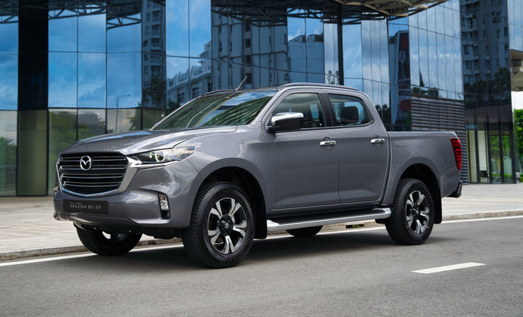 Giá từ 630 triệu, nên chọn bán tải Mazda BT-50 hay Isuzu D-Max?
