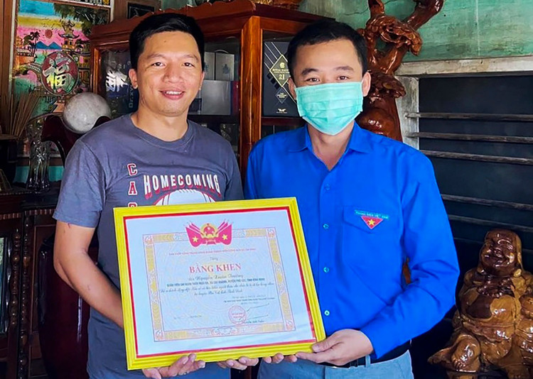 Ton vinh nghia cu cao dep anh 1