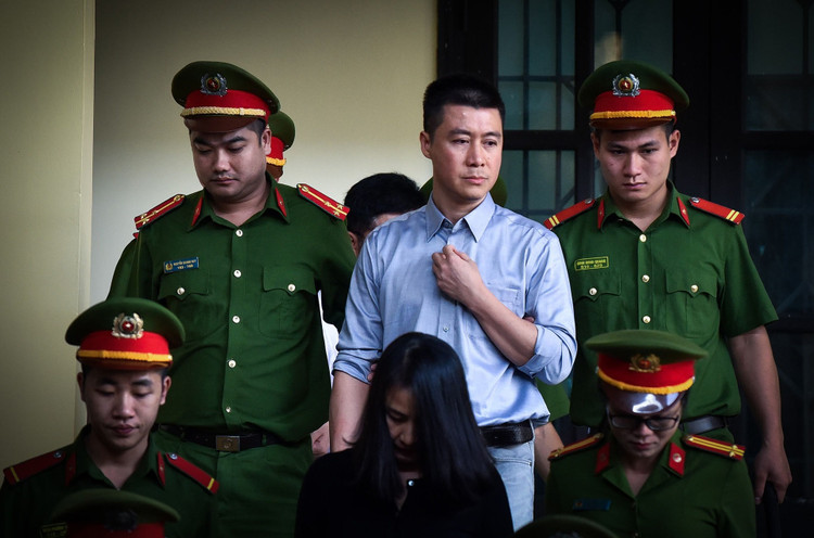 Vu danh bac nghin ty Rikvip anh 1