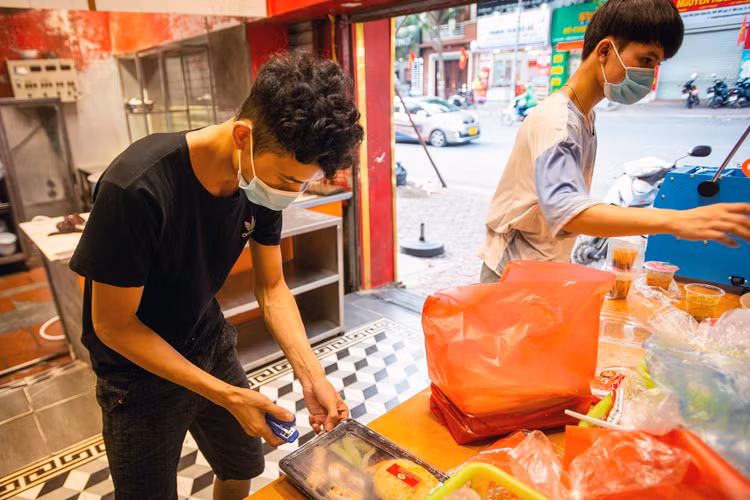 hang ban mang ve o Ha Noi mua dich anh 7