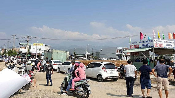 Lý giải nguyên nhân sốt đất: Tâm lý đám đông đang trỗi dậy - Ảnh 2.