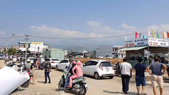 Lý giải nguyên nhân sốt đất: Tâm lý đám đông đang trỗi dậy - Ảnh 2.