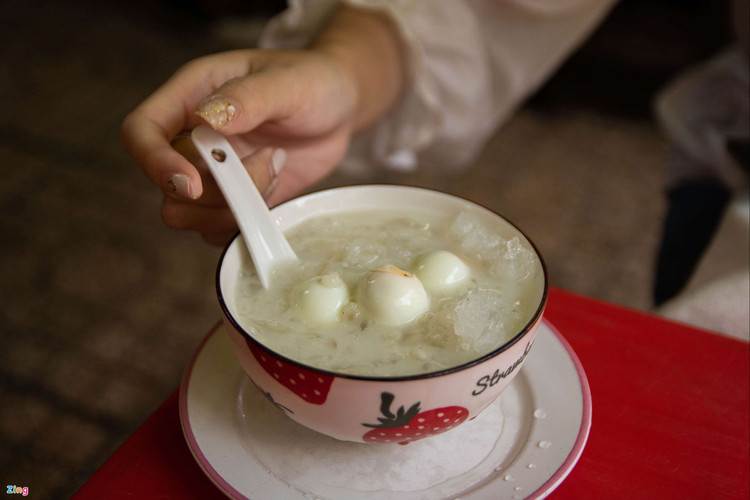 Gioi tre TP.HCM nho com suon, tra dau via he anh 3