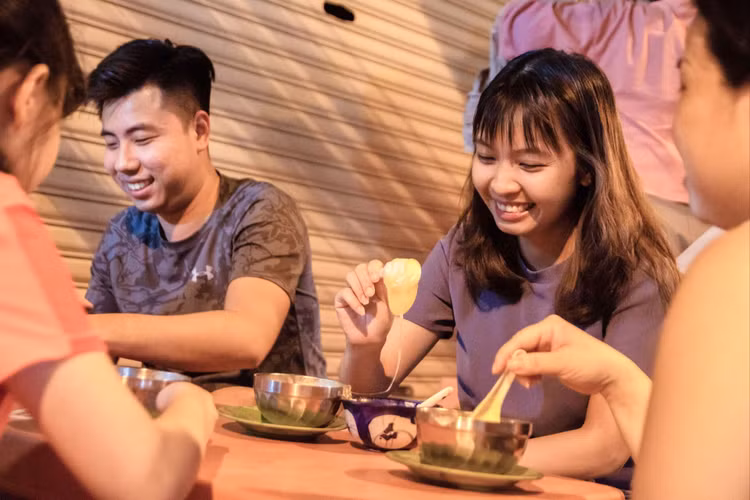 Gioi tre TP.HCM nho com suon, tra dau via he anh 6