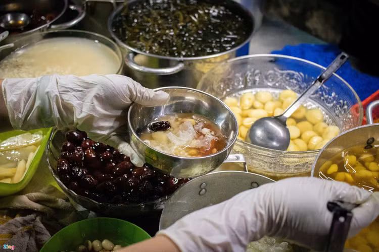 Gioi tre TP.HCM nho com suon, tra dau via he anh 2