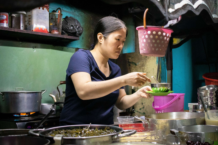 Gioi tre TP.HCM nho com suon, tra dau via he anh 4