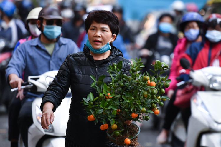un tac giao thong ngay Tet o Ha Noi anh 2
