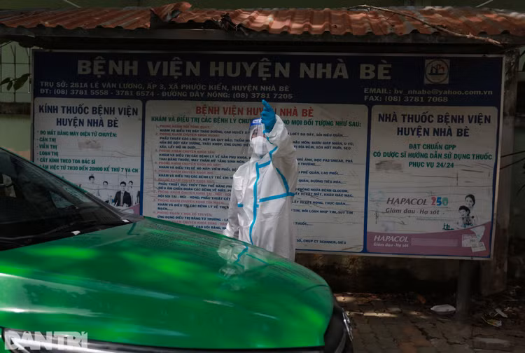 Biệt đội taxi chạy đua với tử thần Covid-19, giành lại sự sống cho các F0 - 6