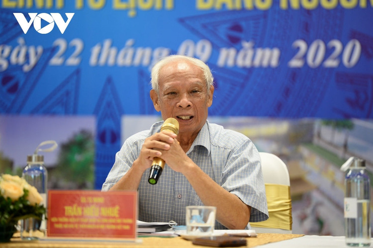 GS.TS. NGND. Trần Hiếu Nhuệ (Viện trưởng Viện Kỹ thuật Nước và Công nghệ Môi trường thuộc Hội Bảo vệ Thiên nhiên và Môi trường Việt Nam).