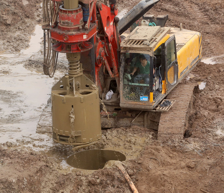 Công trường hai dự án giao thông 3.200 tỷ đồng ở thủ đô ảnh 8