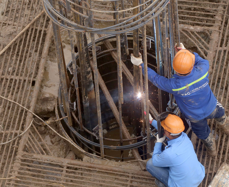 Công trường hai dự án giao thông 3.200 tỷ đồng ở thủ đô ảnh 9