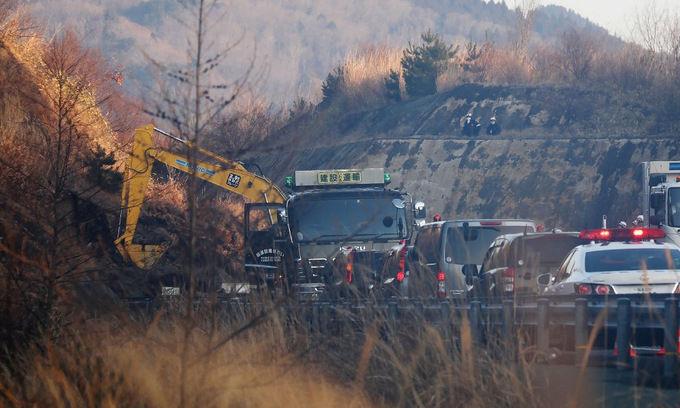 Hiện trường vụ lở đất tại tỉnh Fukushima sáng 14/2. Ảnh: AFP.