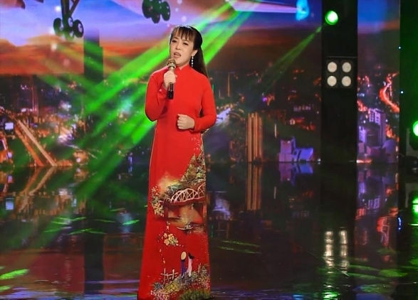 Mắc COVID-19, cô út của Phương Mỹ Chi - ca sĩ khiếm thị Phương Quế Như qua đời - Ảnh 1.