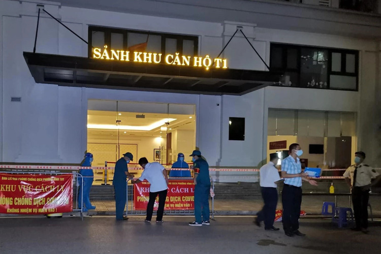 Hà Nội tạm phong tỏa một tòa chung cư ở Times City do có 4 ca dương tính - 1