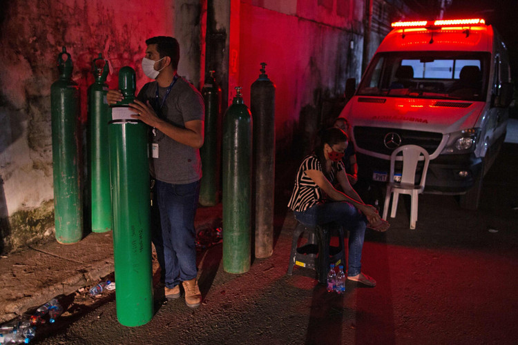 Khung hoang Covid-19 o Brazil anh 4