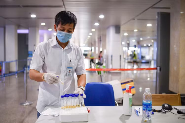 Covid-19 tại TP.HCM ảnh 2 Covid-19 tai TP.HCM anh 2