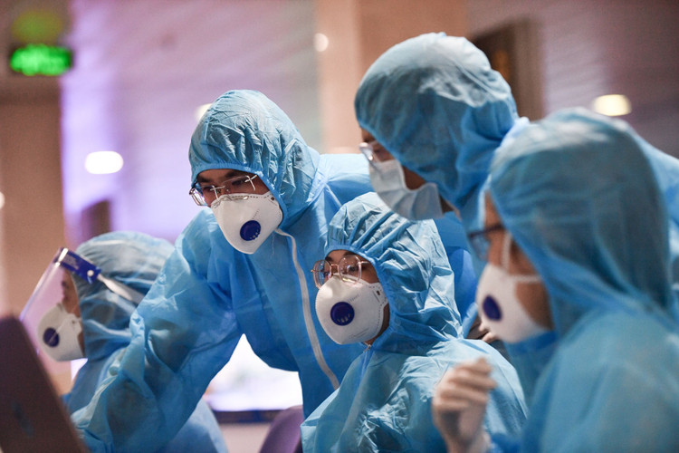 Đội quân truy tìm Covid-19 tại TP.HCM ảnh 1