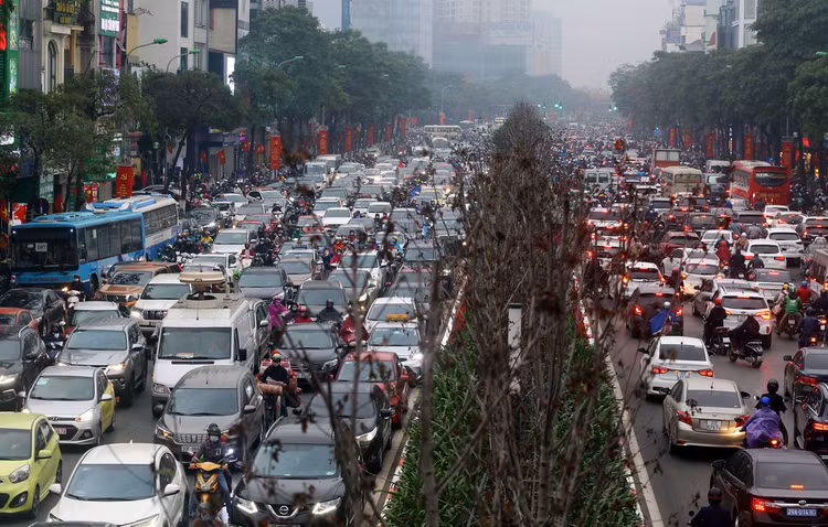 Giao thông ùn tắc ngày đầu tuần ảnh 5