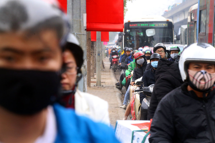 Giao thông ùn tắc ngày đầu tuần ảnh 7