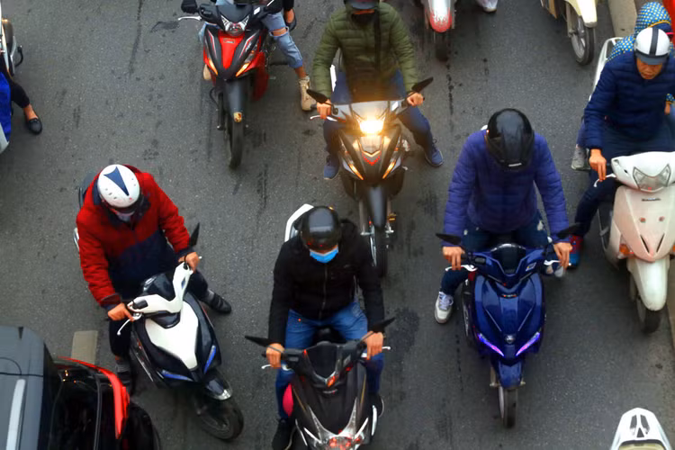 Giao thông ùn tắc ngày đầu tuần ảnh 6