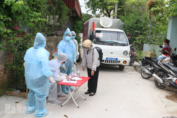 Bạn học dương tính với SARSCoV2 24 học sinh Mần non lớp 3 tuổi ở Công Lý phải cách ly tập trung