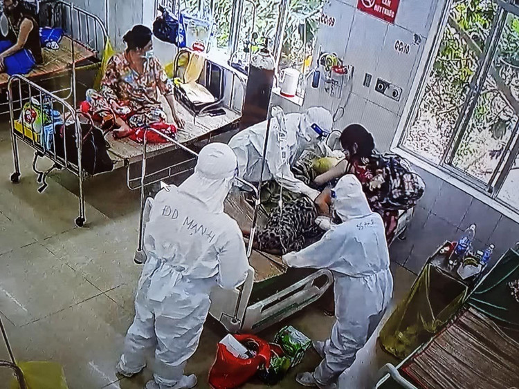 Bộ Y tế động viên, nhắc nhở để nhân viên y tế cùng chiến đấu tiếp trong cuộc chiến chống Covid-19.