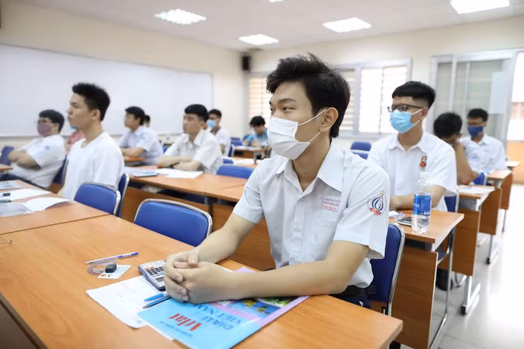 Thí sinh tham dự kỳ thi đánh giá năng lực ĐH Quốc gia TP.HCM năm nay /// N.D.