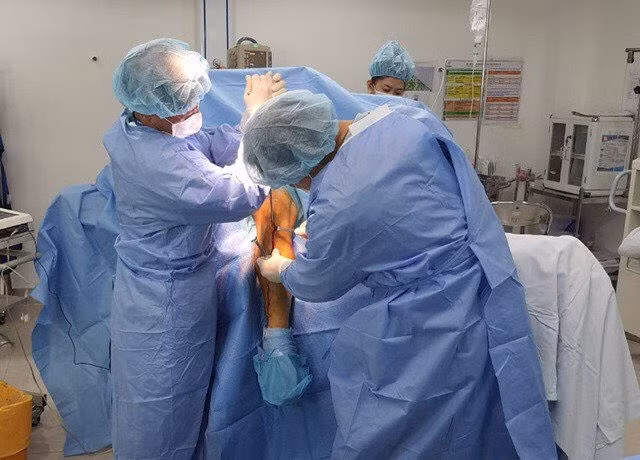 Hung Dung chan thuong anh 1