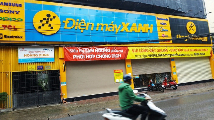 The Gioi Di Dong, Ban hang cong nghe, The Gioi Di Dong tam dong cua hang anh 1