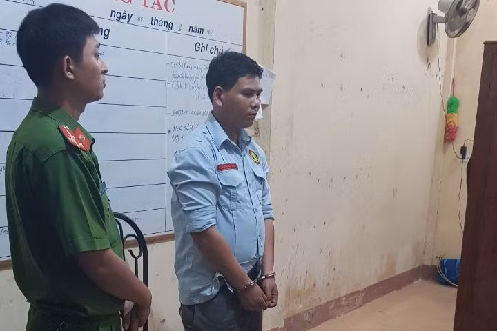 Một phụ nữ Hà Nội bị sugar daddy dùng ảnh nóng tống tiền - 1