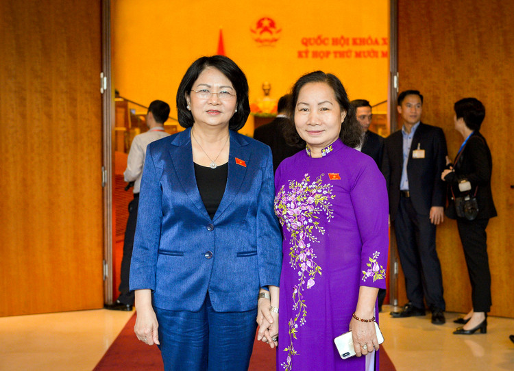 HÌNH ẢNH BÊN LỀ PHIÊN HỌP QUỐC HỘI NGÀY 26/3, KỲ HỌP THỨ 11 QUỐC HỘI KHOÁ XIV ảnh 10