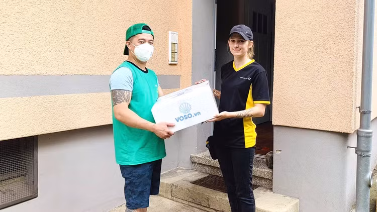 Vải thiều Bắc Giang đến tay người tiêu dùng châu Âu thông qua đối tác của Viettel Post.