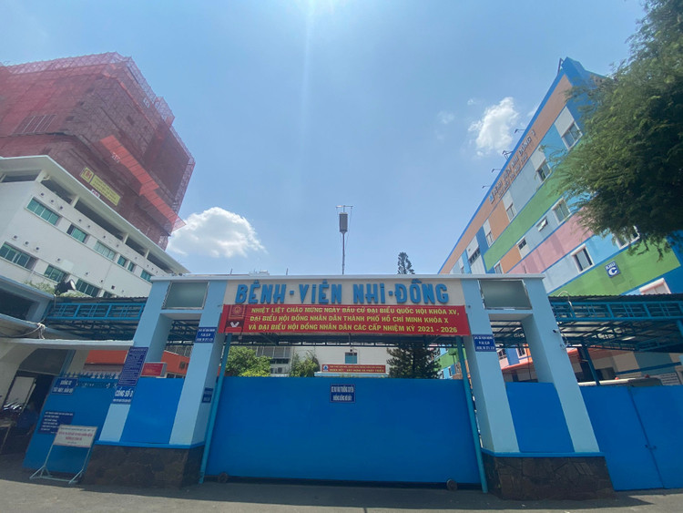 Benh vien Nhi dong 1 tam ngung tiep nhan benh nhi anh 1