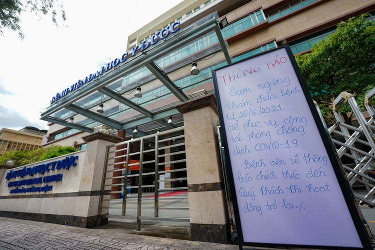 nhan vien Benh vien DH Y duoc TP.HCM duong tinh nCoV anh 1