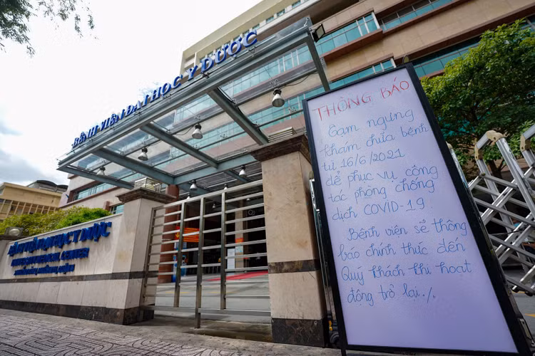 nhan vien Benh vien DH Y duoc TP.HCM duong tinh nCoV anh 1