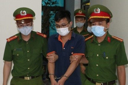 Quan bar sunny anh 1