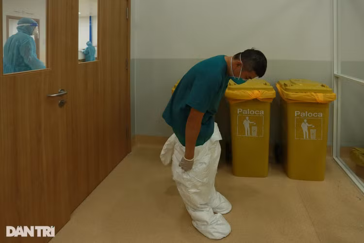 Đêm trắng tại thành trì cuối cùng chiến đấu với Covid-19 ở TPHCM - 20