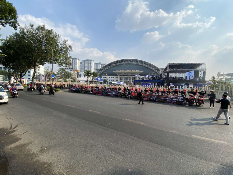 Hàng trăm tay lái Winner X, Satria, Sonic đổ xô tới lái thử Exciter 155 VVA - 2