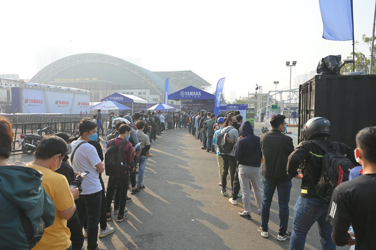 Hàng trăm tay lái Winner X, Satria, Sonic đổ xô tới lái thử Exciter 155 VVA - 1