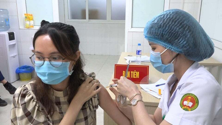 Bộ Y tế phê duyệt thử nghiệm giai đoạn 3 vaccine COVID-19 Nanocovax - 1