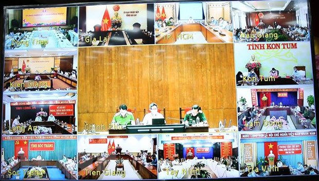 Nhieu y kien de nghi duy tri kiem soat di lai giua TP.HCM voi cac tinh hinh anh 1