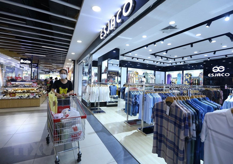 Hình ảnh các Trung tâm thương mại ở Hà Nội mở cửa đón khách trở lại ảnh 1