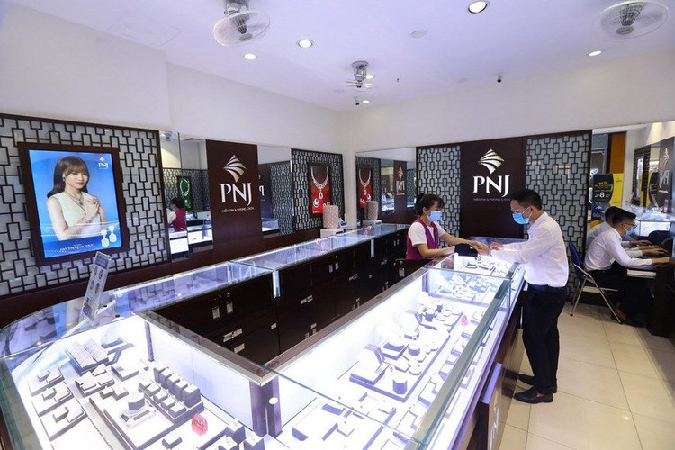 Hình ảnh các Trung tâm thương mại ở Hà Nội mở cửa đón khách trở lại ảnh 11