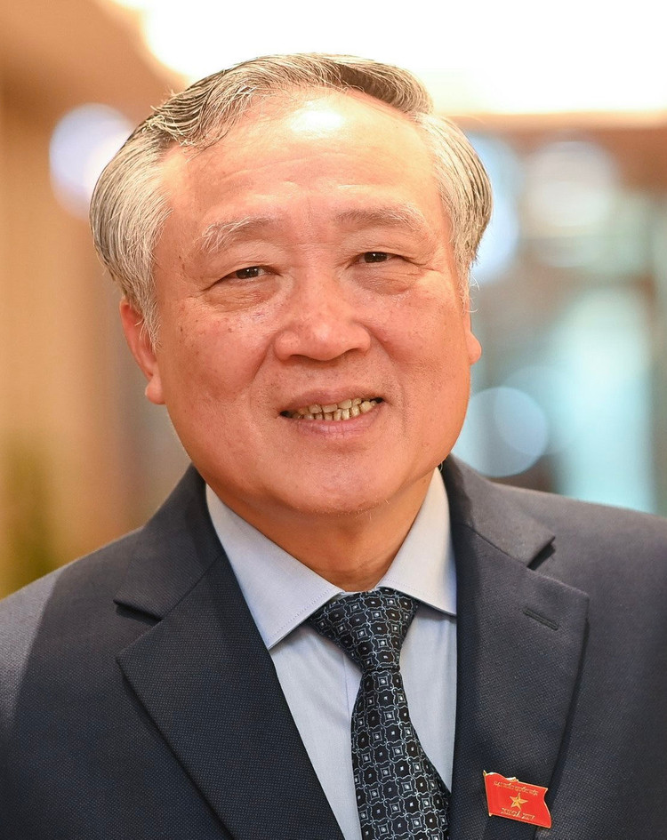 de cu nhan su cho 3 vi tri quan trong anh 2