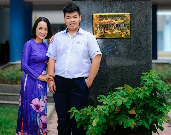 Thi sinh dat diem 10 van o Hue anh 1